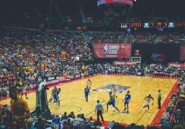 【ayx】沉默的舵手与激进的改革者，为何卡里克的人性哲学更胜阿莫林的战术机器