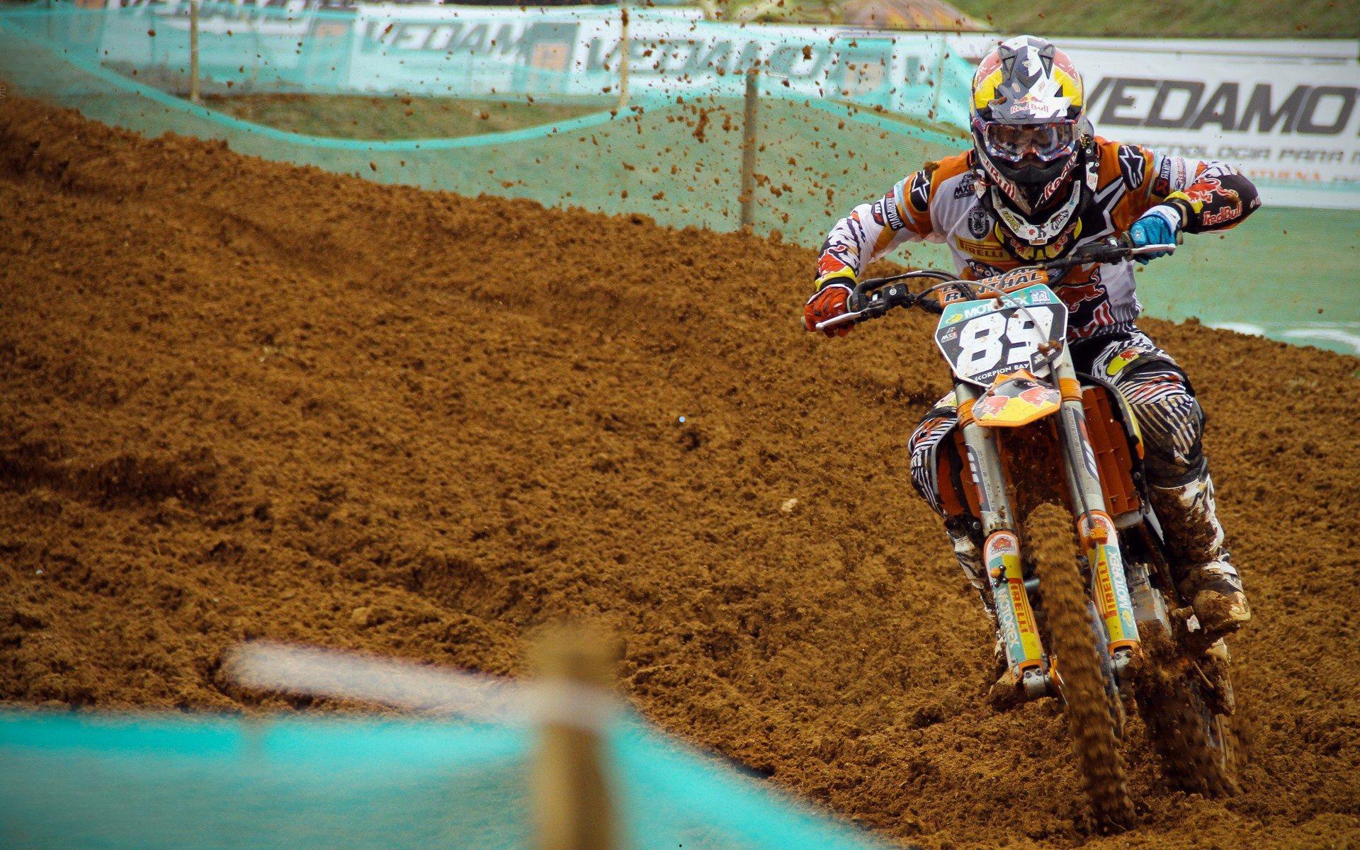 重塑战靴标杆！阿迪达斯全新F50与PREDATOR发布，顶配科技售价2299元引爆足球装备市场